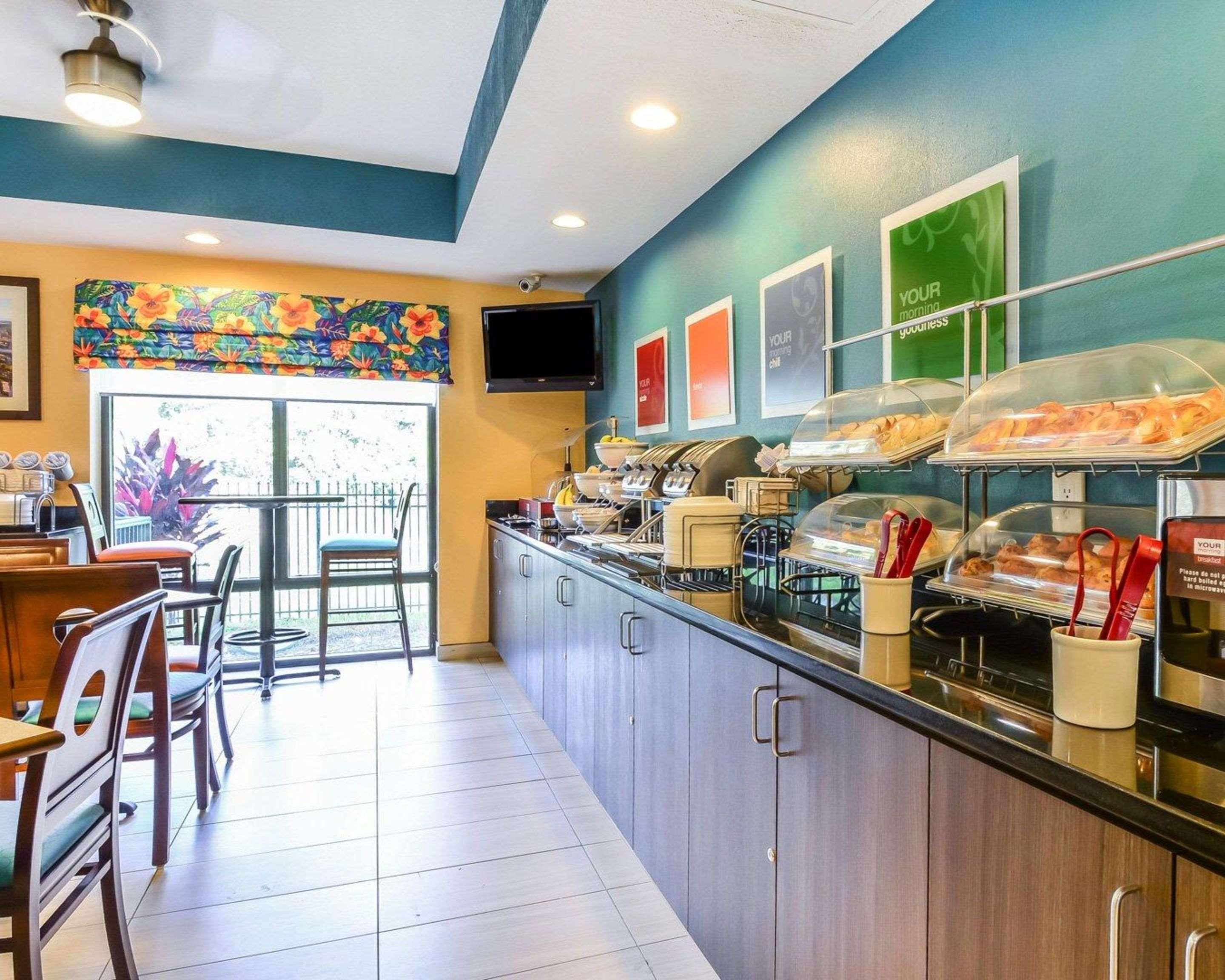 Hotel Comfort - Brandon 3*
