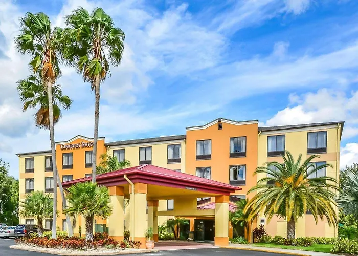 Comfort Suites Tampa - Brandon